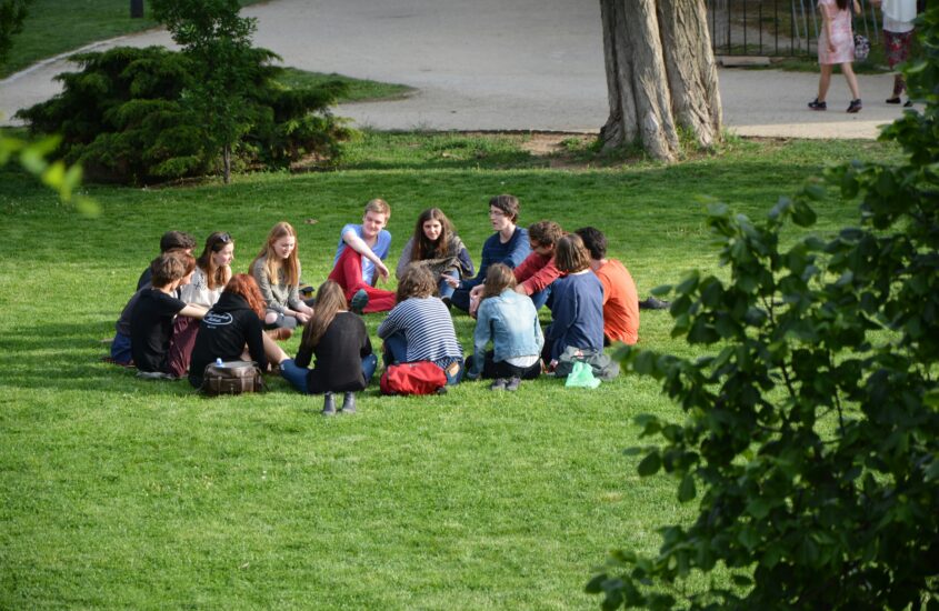 4 Quick Tips for Leading a Bible Study